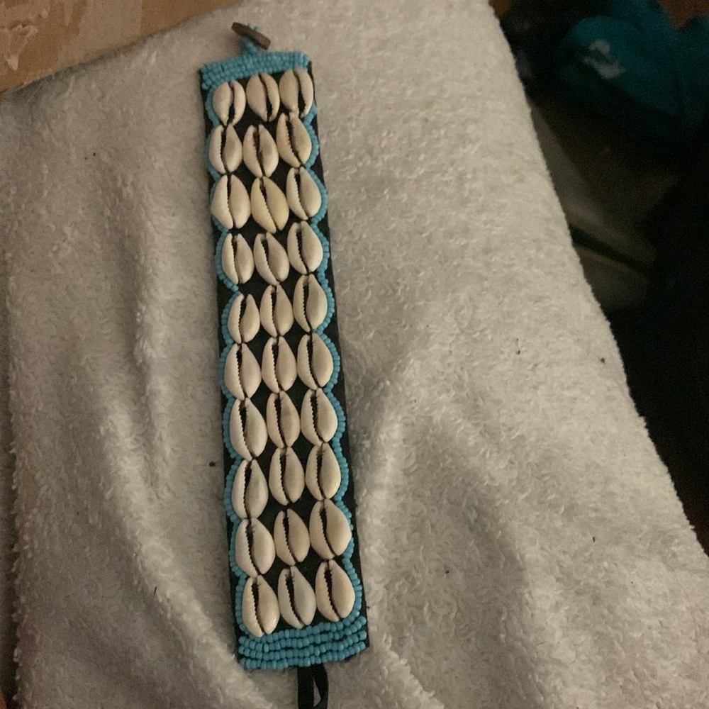Shell anklet